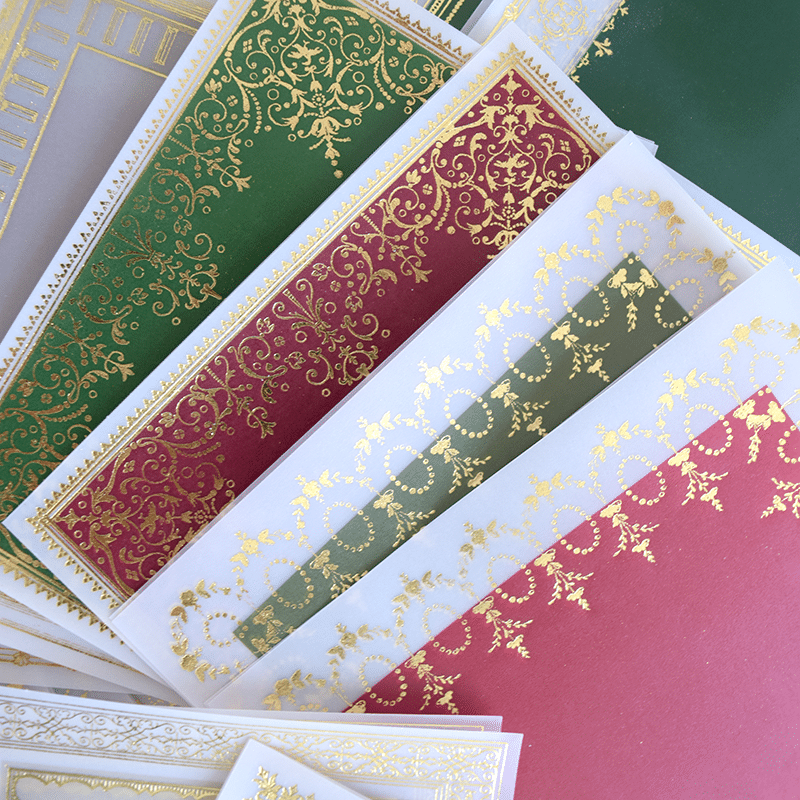 a bunch of cards that are sitting on a table.