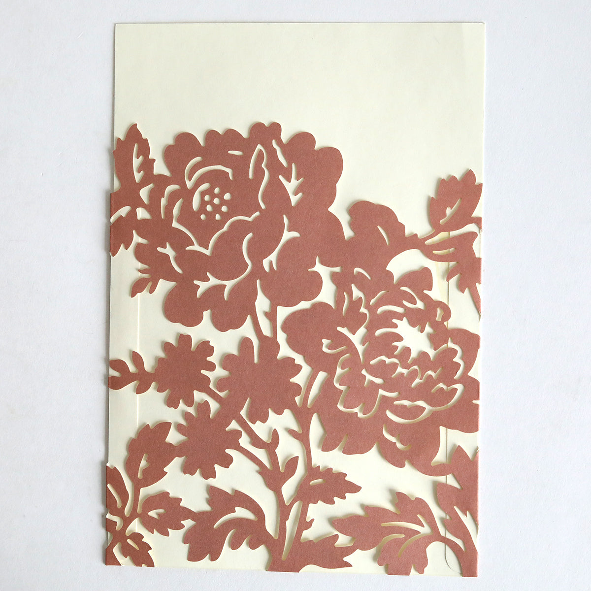 Elegant rose gold diecut pocket cards featuring intricate floral designs with large flowers and leaves, perfect for creating sophisticated invitations. Comes in a pack of 10.