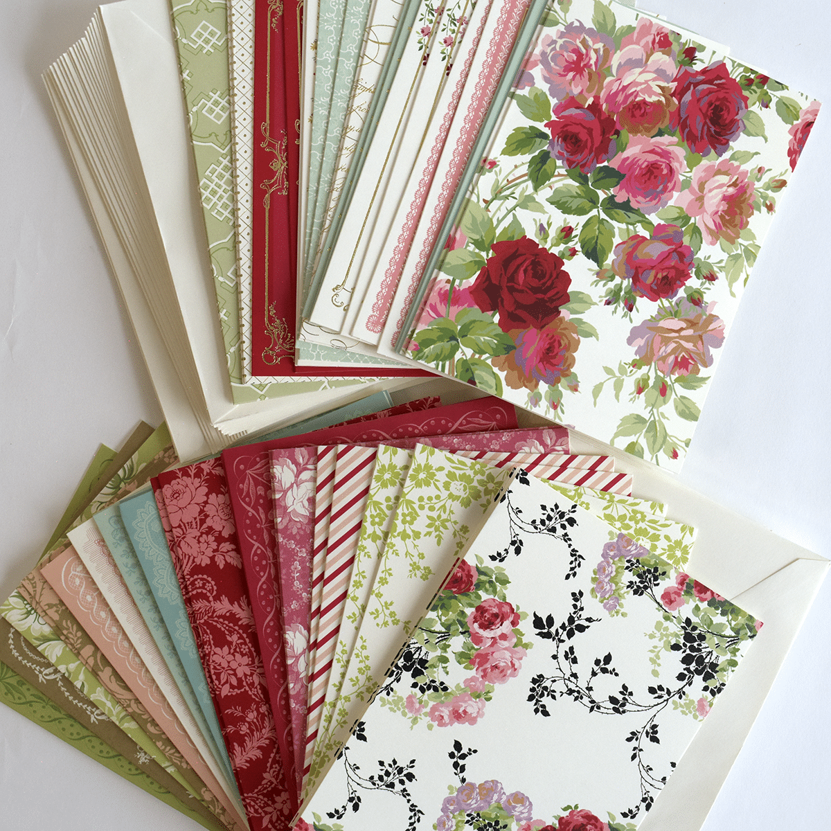 a bunch of cards that are sitting on a table.